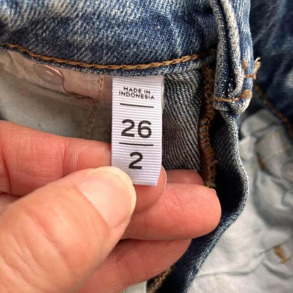 LOFT Women's Medium Wash Cut Off Jean Shorts Size 2 26" - Picture 8 of 9